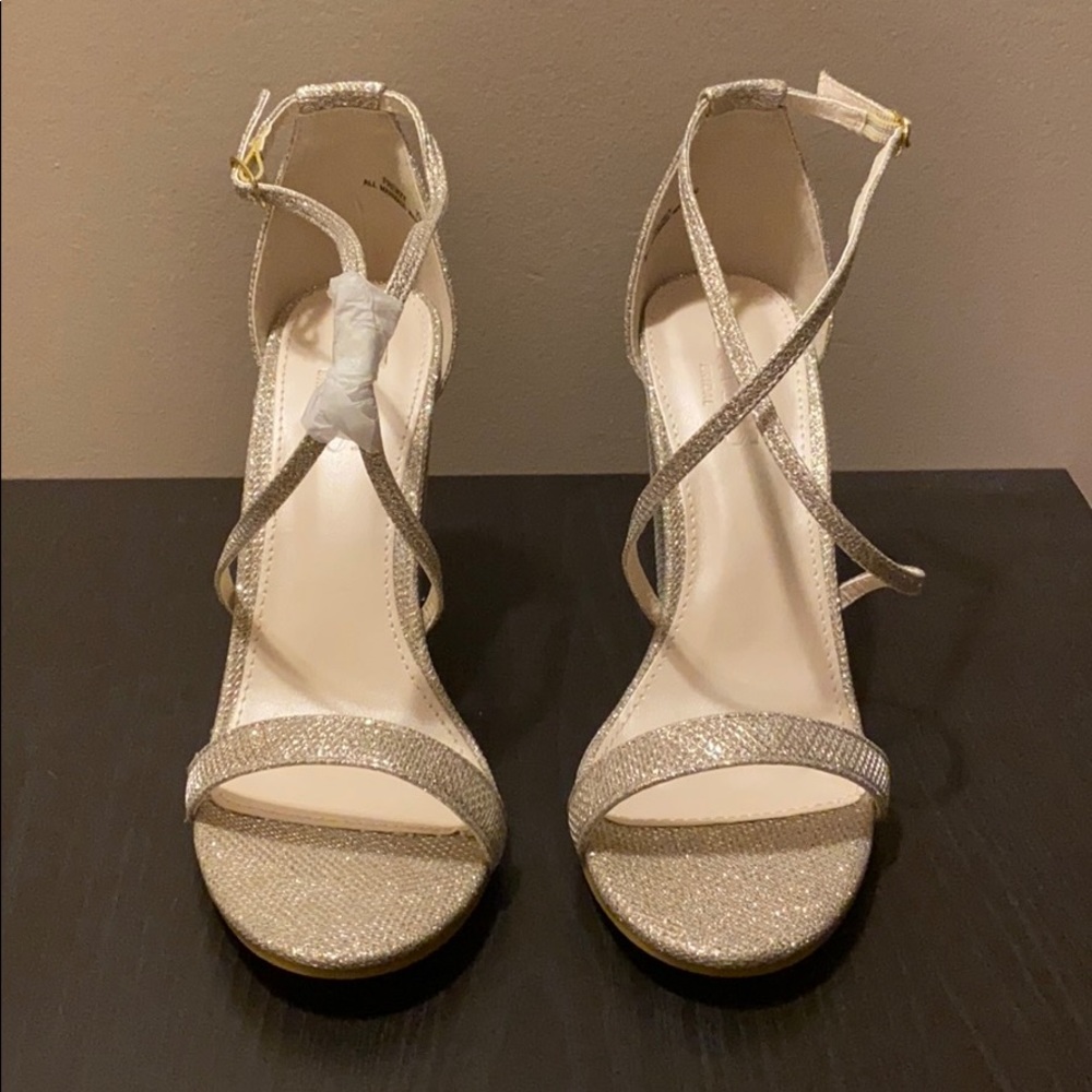 FRENZY - Gold Block Heels - BRAND NEW IN BOX